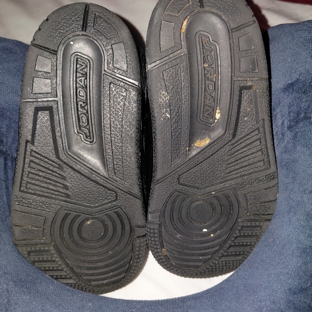 Jordan Kids Shoes - Picture 4 of 7